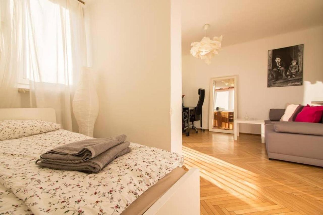 Bright And Cozy- Golden Apartments- Center- Zelazna Lägenhet